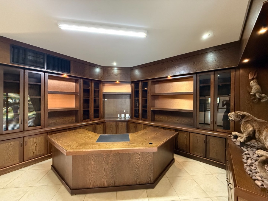 4 Bedroom Property for Sale in WestLake Country Safari Estate North West